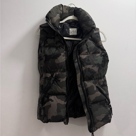 SAM. Jackets & Blazers - SAM Women's Green Camo Freedom Vest In Olive Camo